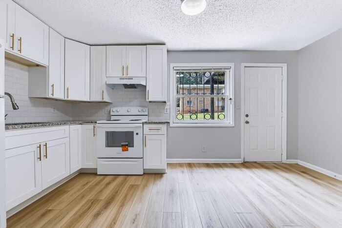 1637 Line Cir #1 - Photo 6 of 15