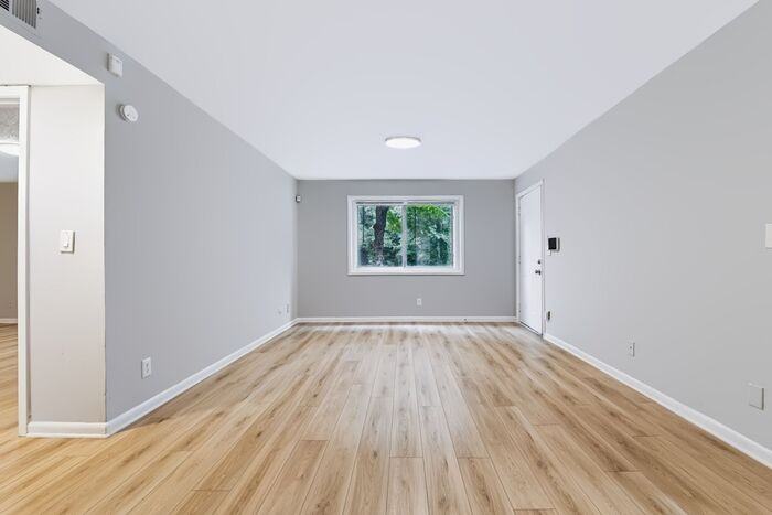 1635 Line Cir #1635 - Photo 5 of 15