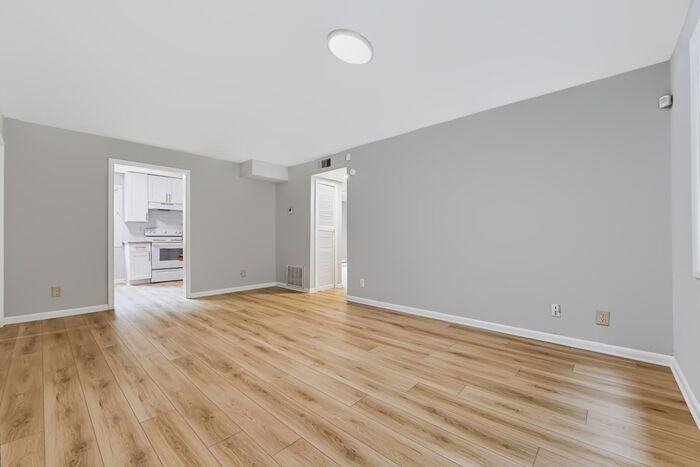 1635 Line Cir #1635 - Photo 7 of 15
