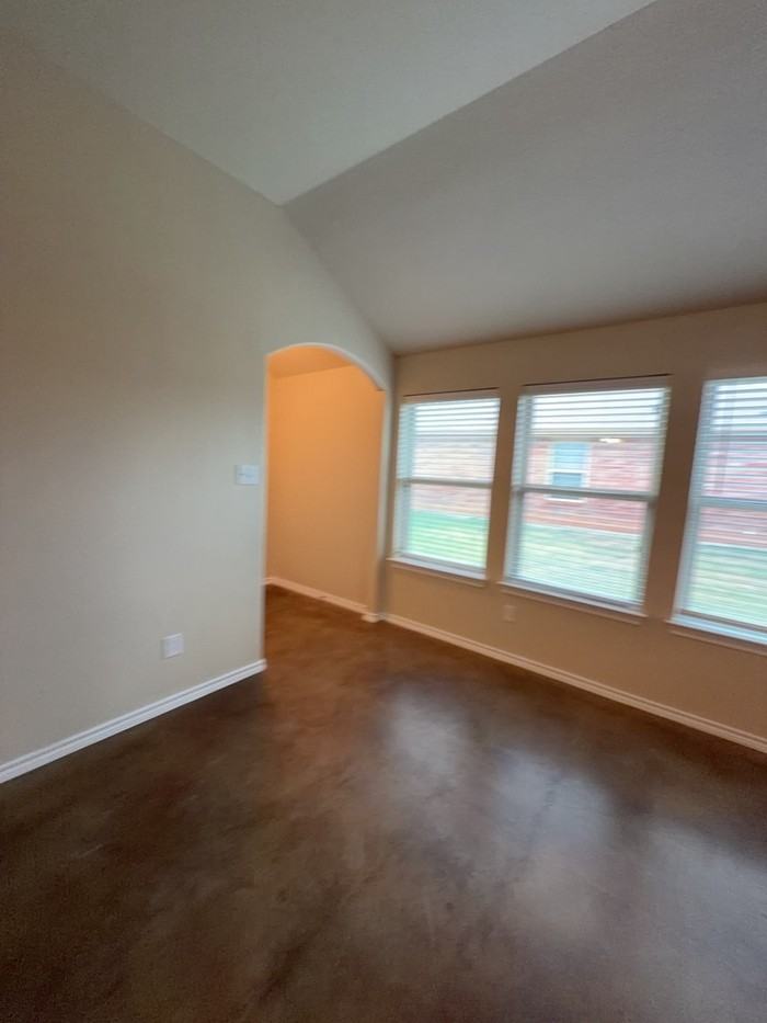 7306 Mistletoe Trl - Photo 6 of 18