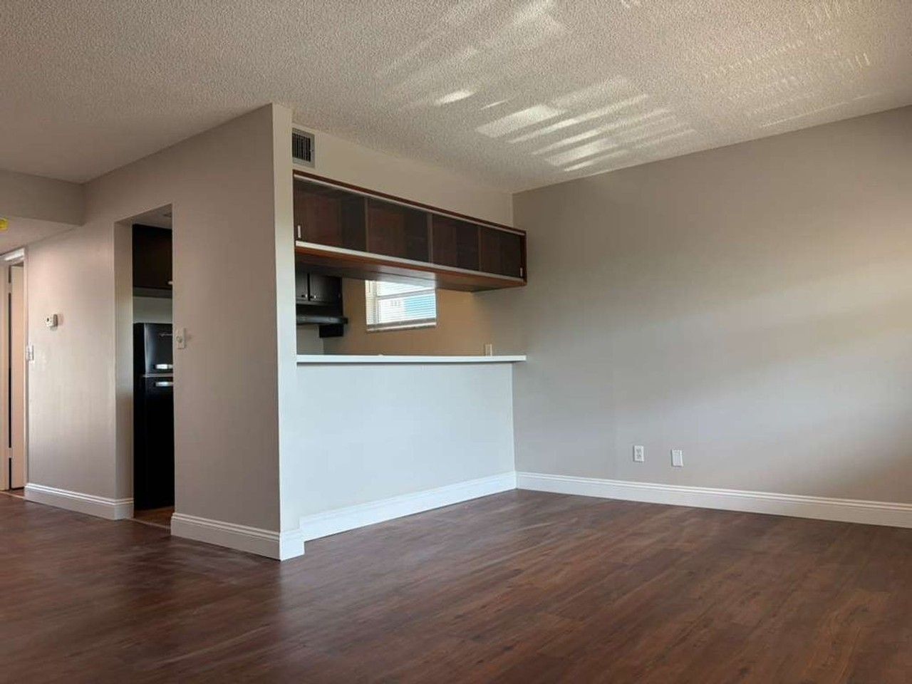 2931 Dupont St S #10 - Photo 2 of 28