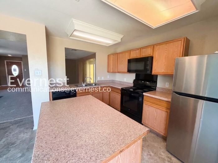 1112 Apollo Cir - Photo 4 of 22