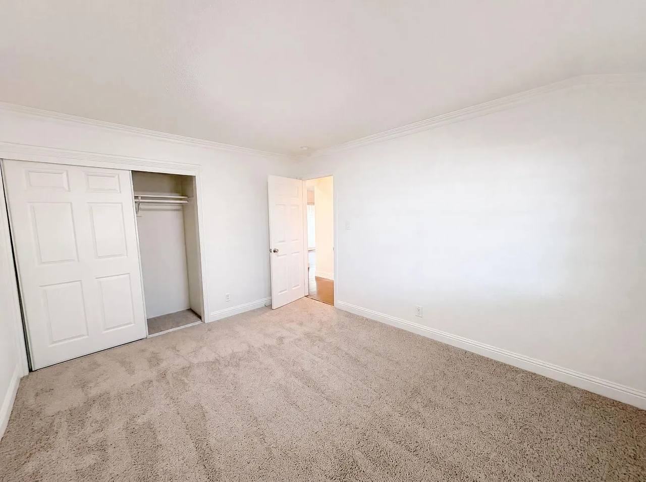 207 Bryan Avenue - Photo 5 of 13