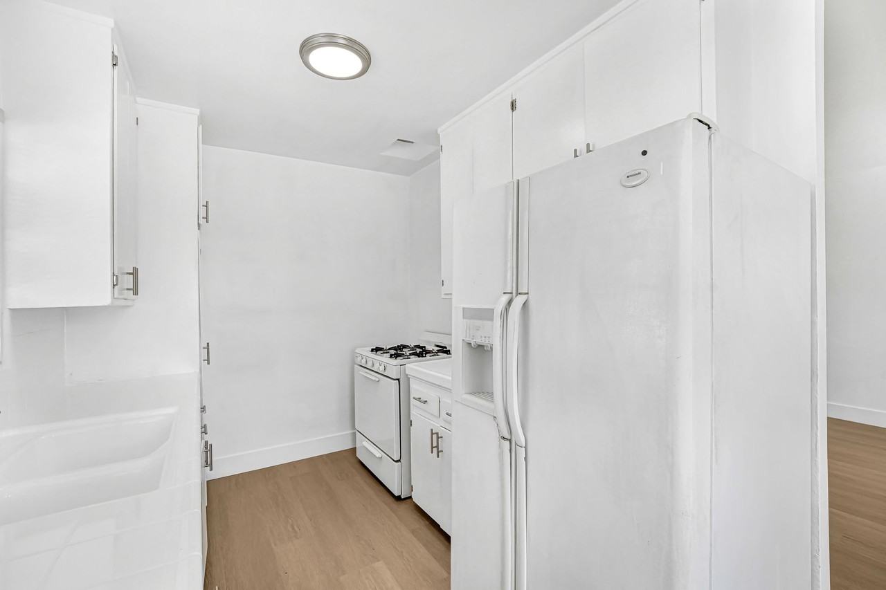 10270 Palms Blvd. - Photo 2 of 4