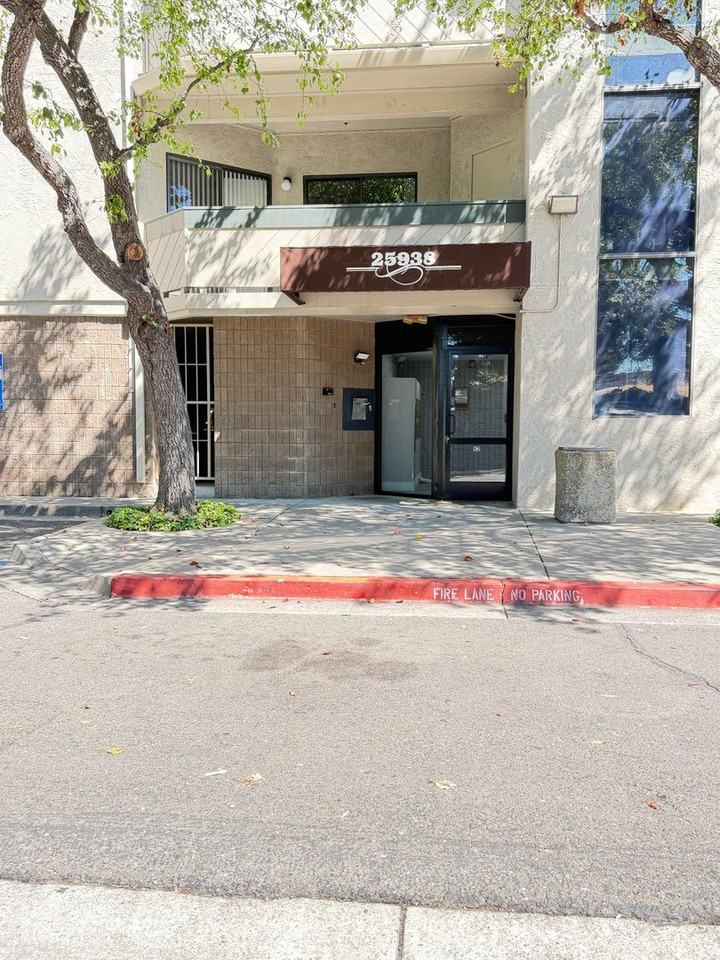 25938 Kay Ave #112
