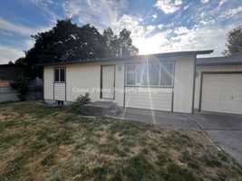 featured image of 10953 N Skylark Ln