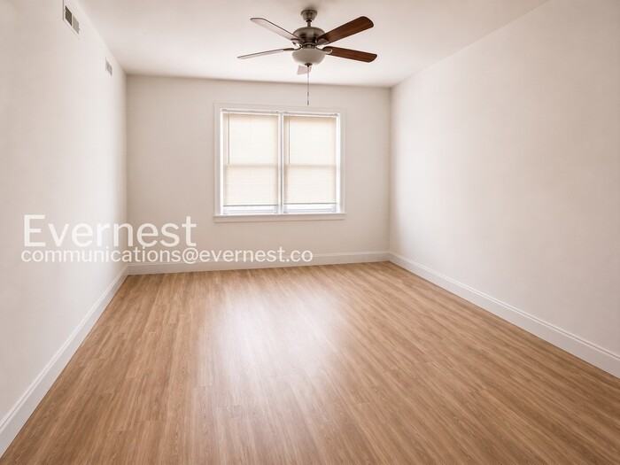 6431 N California Ave #2S - Photo 4 of 7