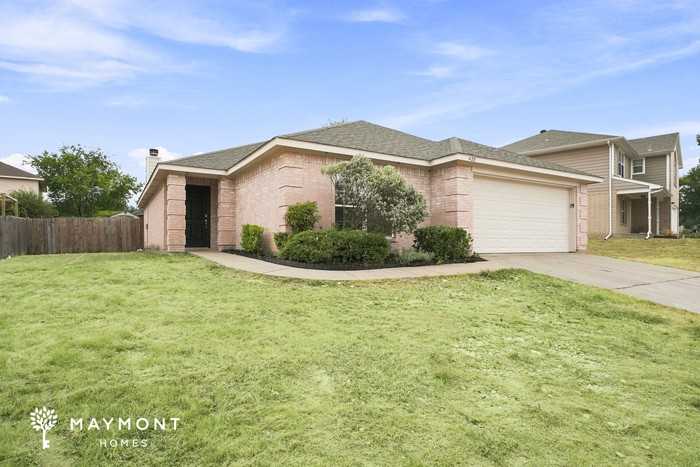 420 Heritage Dr - Photo 4 of 15
