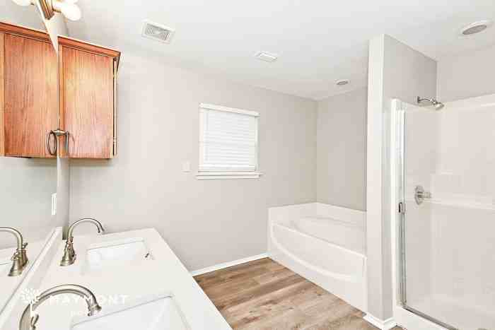 420 Heritage Dr - Photo 7 of 15
