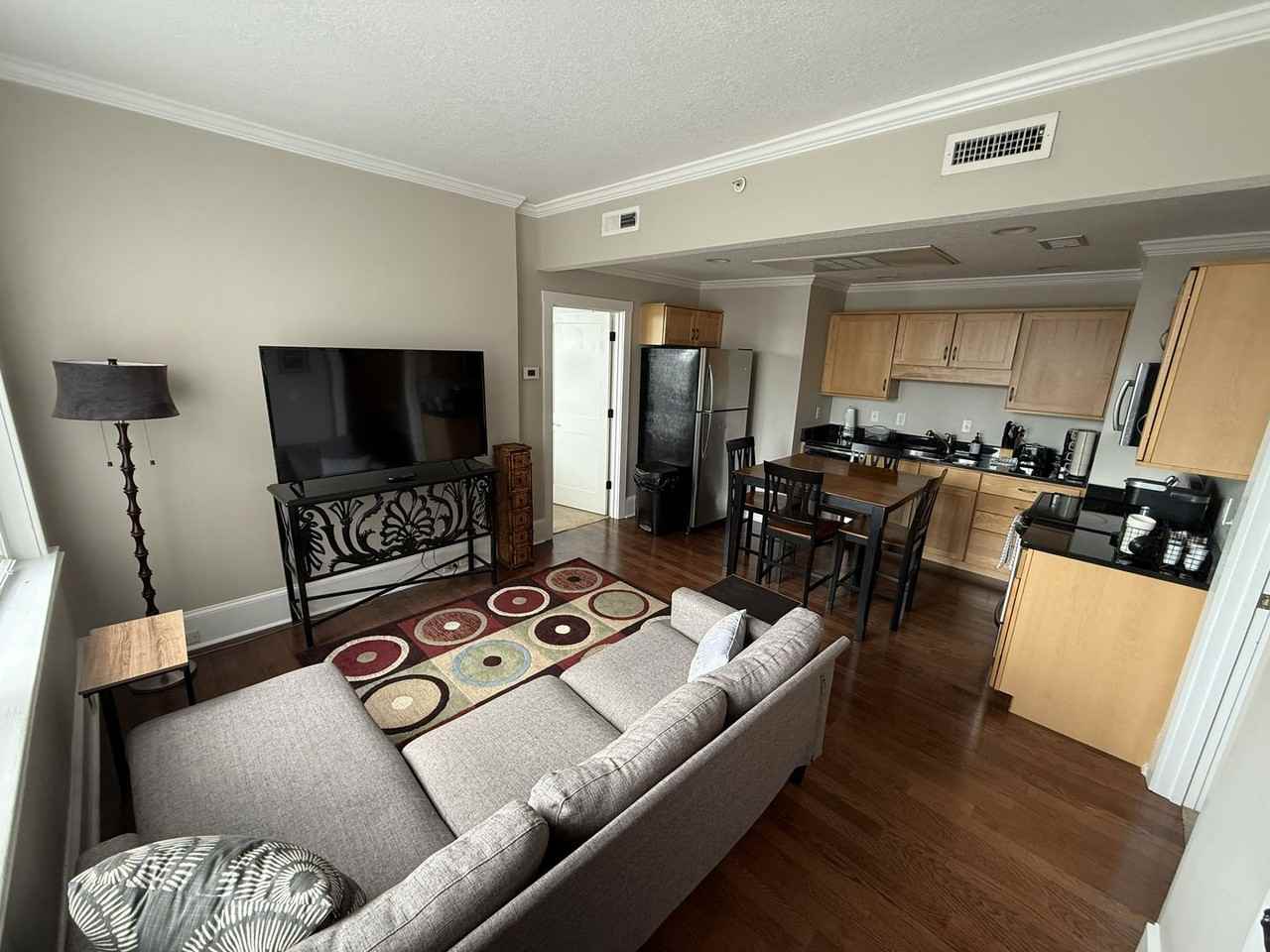 Calhoun Lofts & Thunderbird Flats - Photo 6 of 50