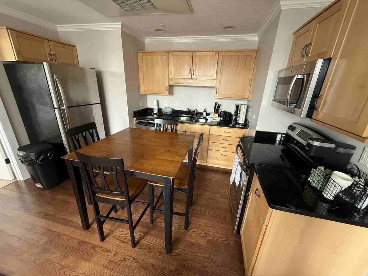 Calhoun Lofts & Thunderbird Flats - Photo 7 of 50