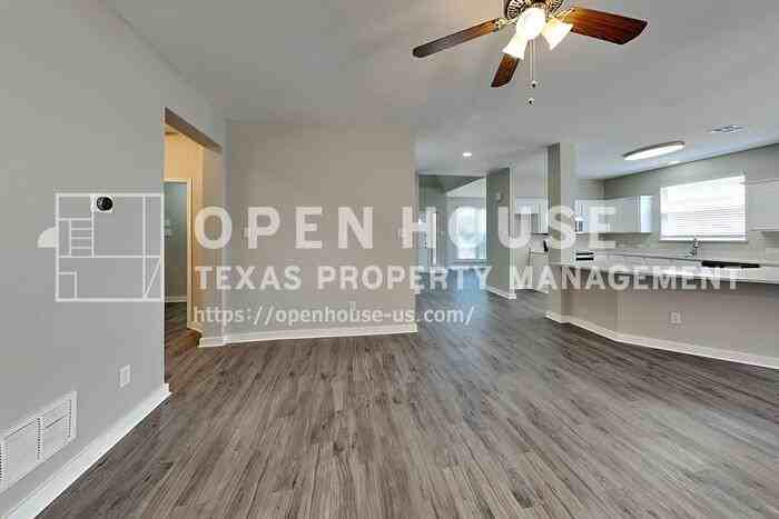 7016 Frost Ln - Photo 6 of 25