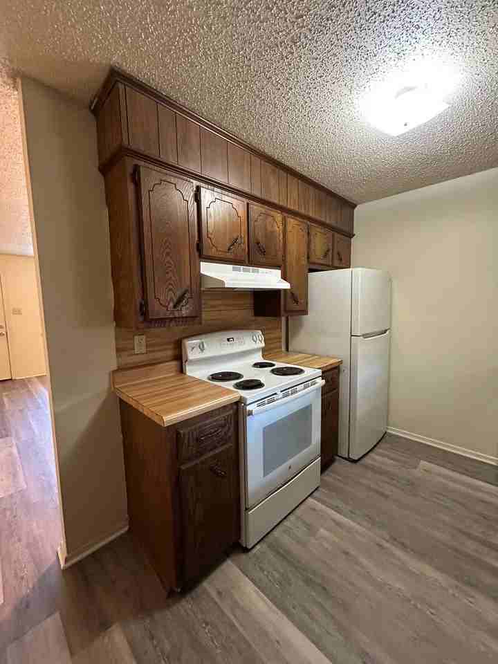 301 N Joplin Ave - Photo 7 of 31