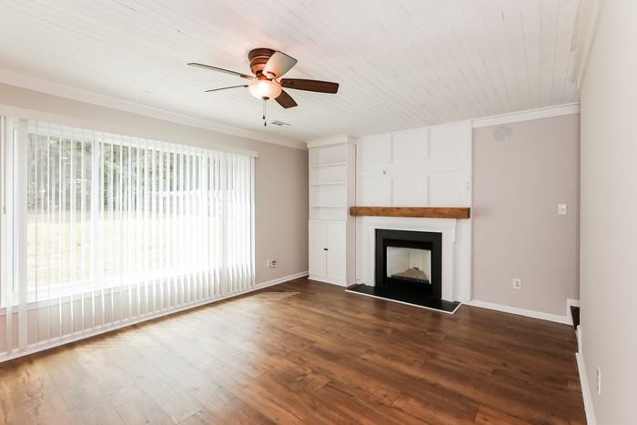 709 Barbee Farm Dr - Photo 5 of 13
