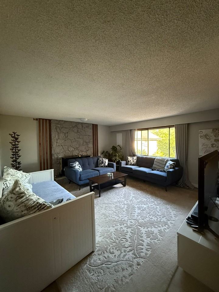 2205 Ninth Avenue - Photo 6 of 26
