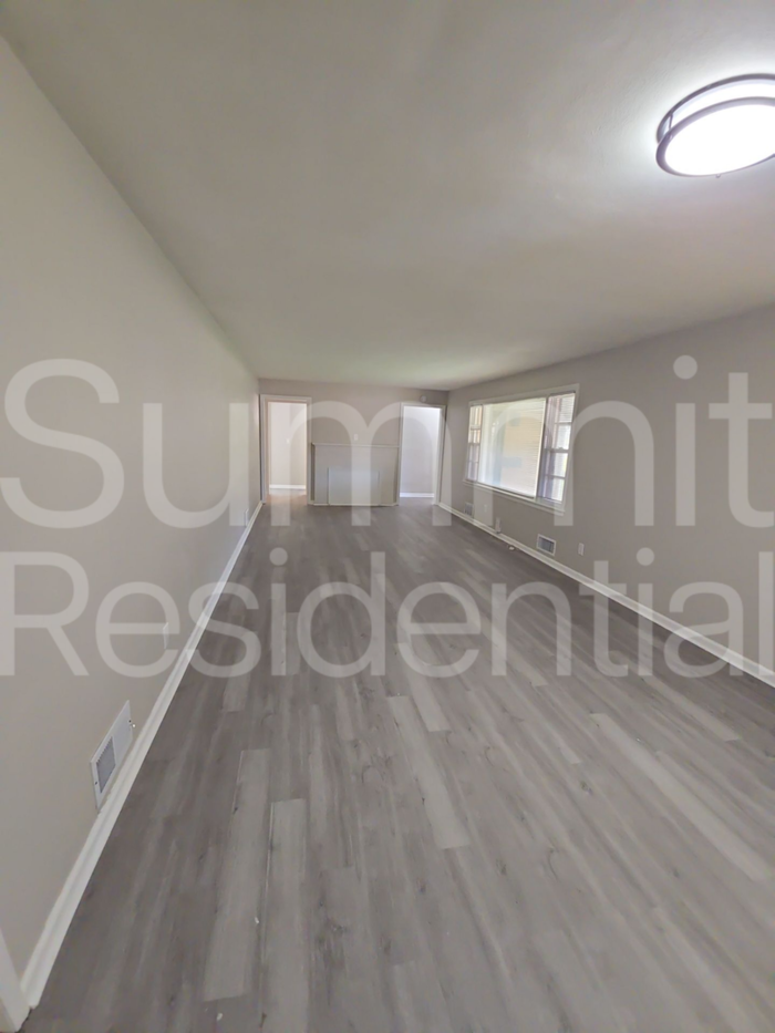 5353 Blue Ridge Blvd - Photo 3 of 17