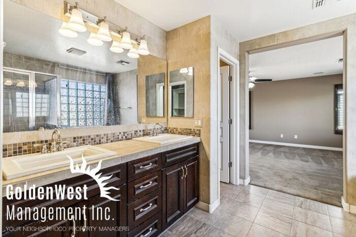 3896 E Baars Ave - Photo 7 of 12