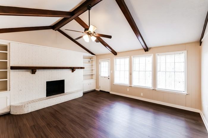 1626 Edgewood Pl - Photo 4 of 12