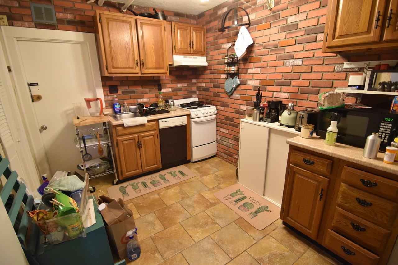 120 Amory St #B2