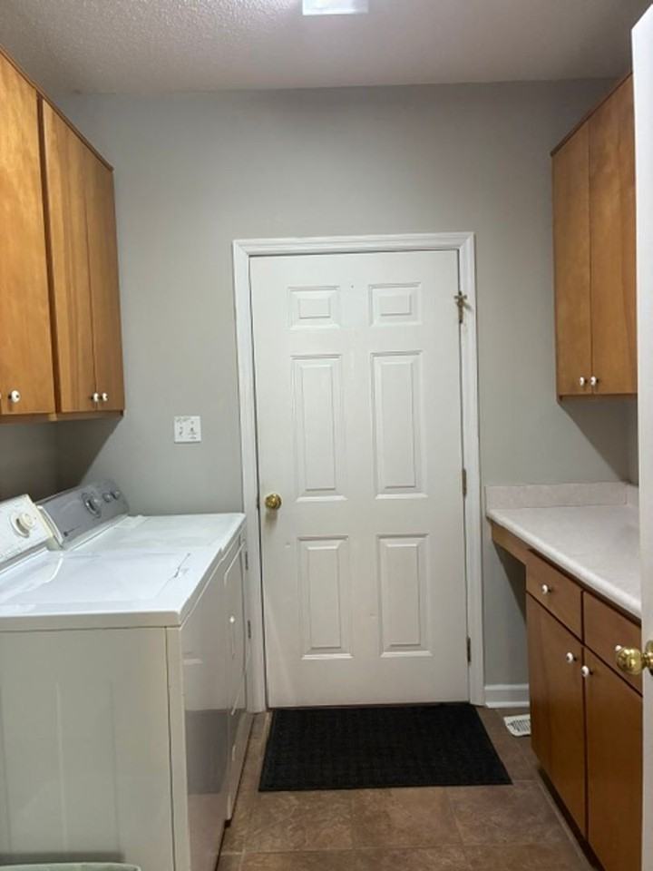 4116 Legends Way - Photo 7 of 9