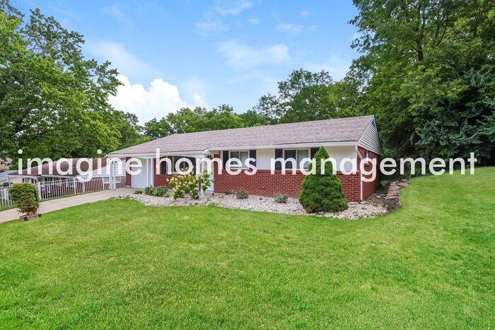 328 Brookforest Dr - Photo 4 of 17