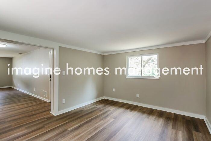 328 Brookforest Dr - Photo 7 of 17