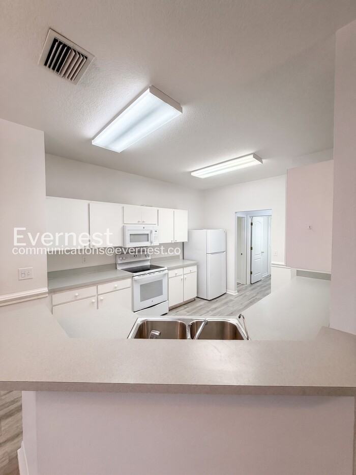 501 Tuscanny Park Loop - Photo 6 of 25