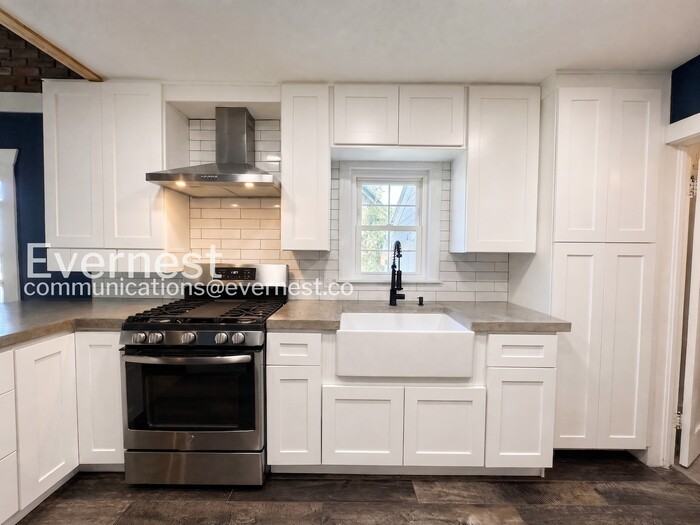 3596 S Bannock St - Photo 7 of 19