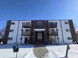 featured image of 226 8th Ave Se #12
