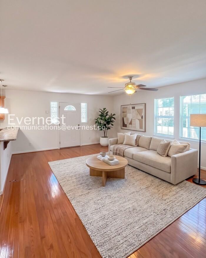100 Elm St - Photo 3 of 21