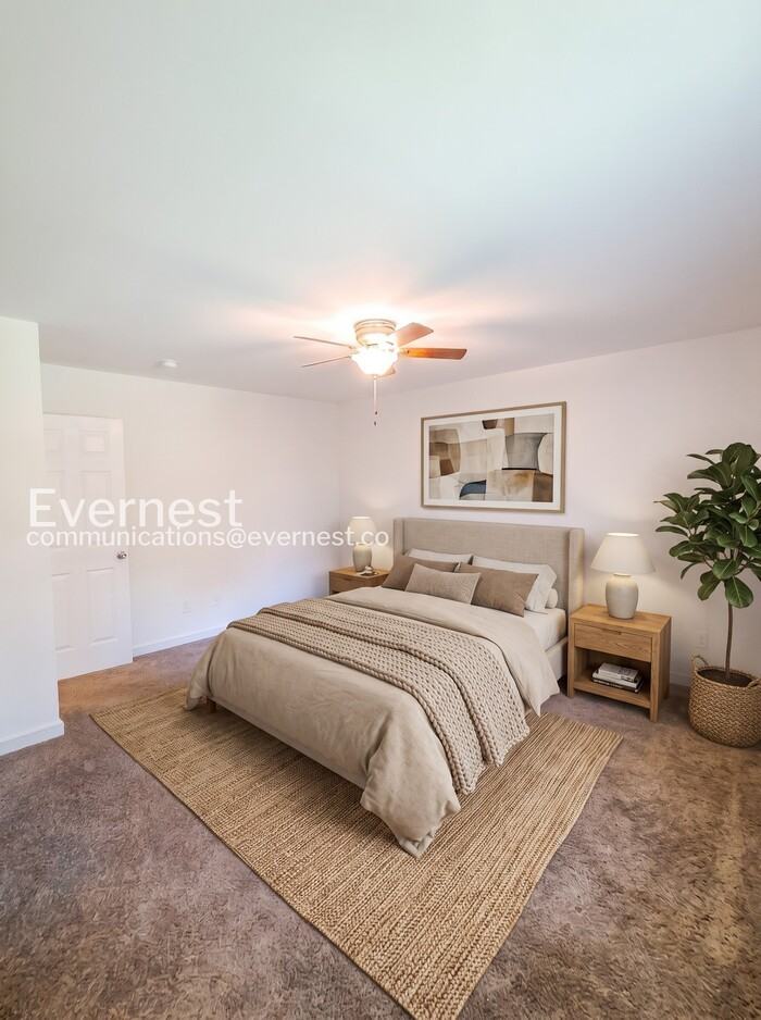 100 Elm St - Photo 5 of 21