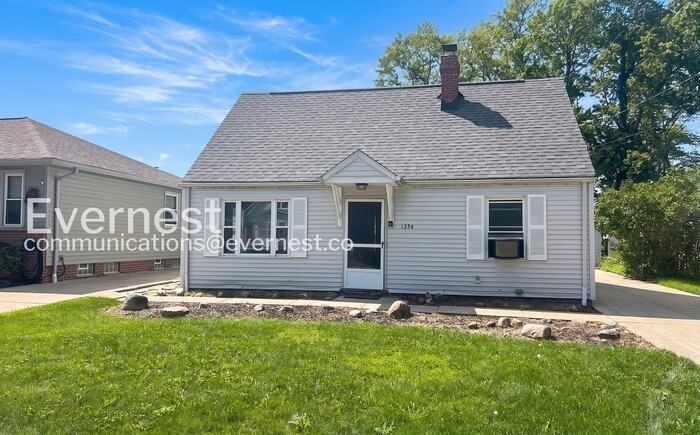 1254 Elmwood Rd