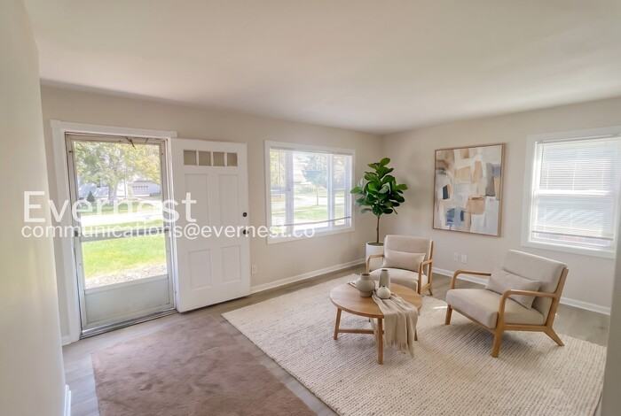 1254 Elmwood Rd - Photo 2 of 25