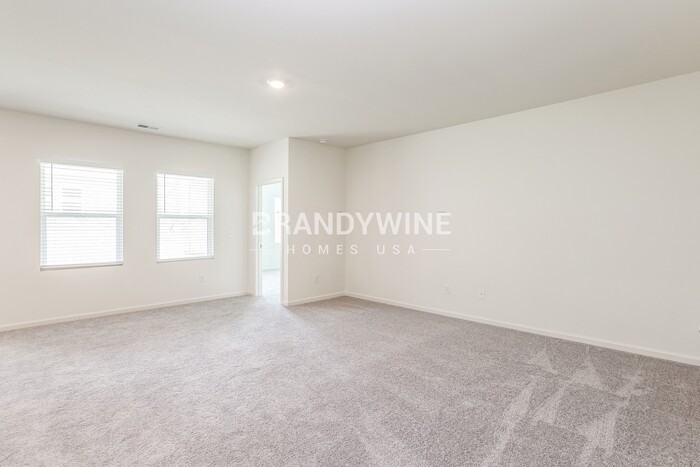 7533 Saffron Ave - Photo 5 of 25