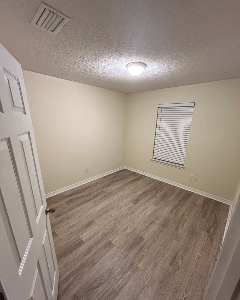 341 Cotton Bay Ln - Photo 5 of 14