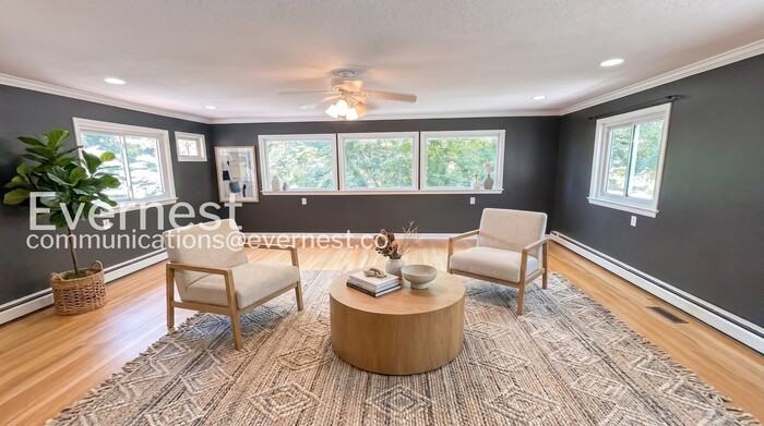 826 Claremont Ct - Photo 3 of 29