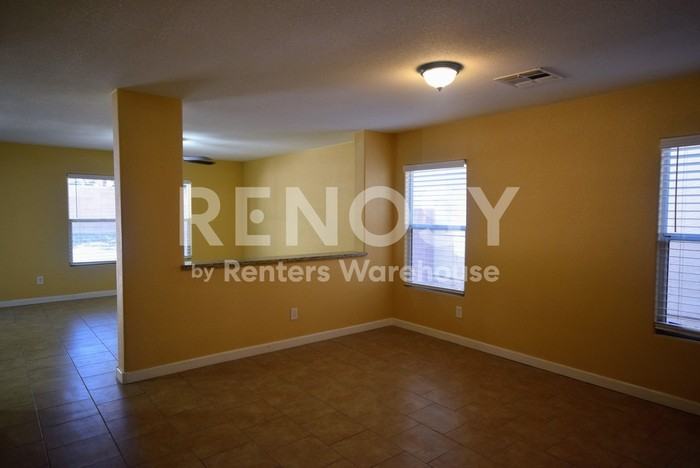 5333 Iron Crossing Ave - Photo 7 of 46