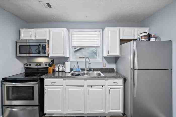 1232 Paradise Hill Rd - Photo 4 of 11