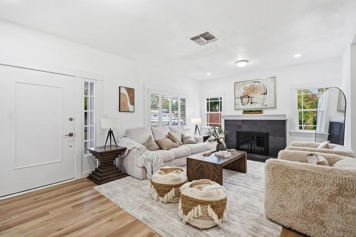 331 Chester Pl - Photo 3 of 50