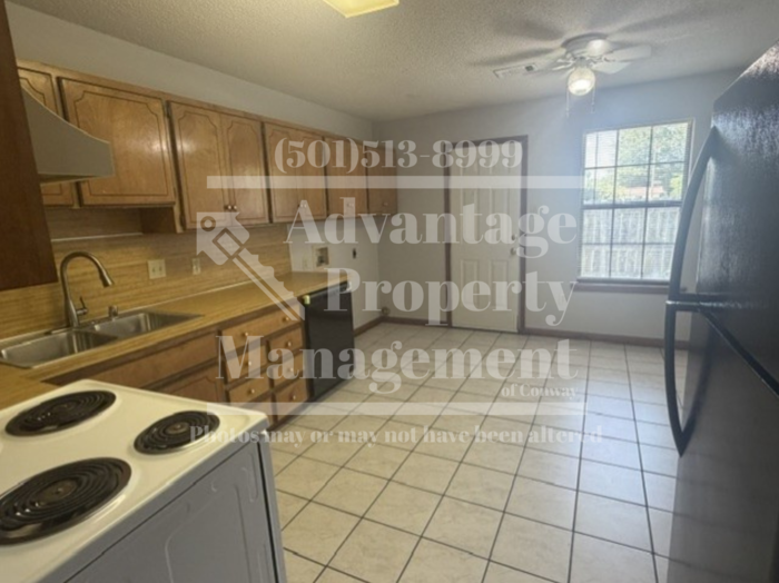 2085 Keathley Dr #B2 - Photo 4 of 10