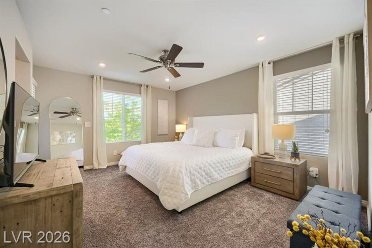 477 Ylang Pl - Photo 3 of 8