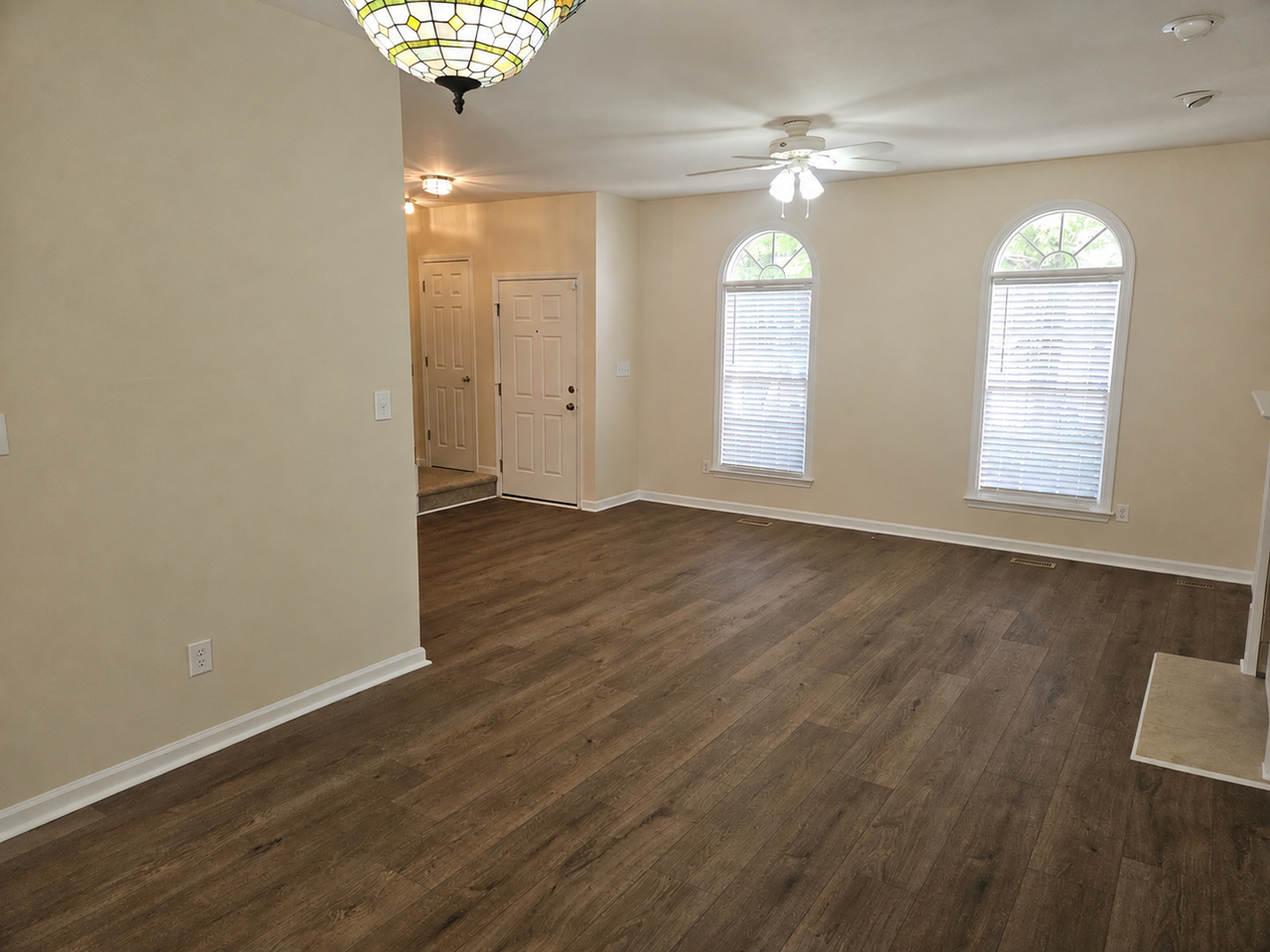 5601 Picnic Rock Ln - Photo 4 of 28