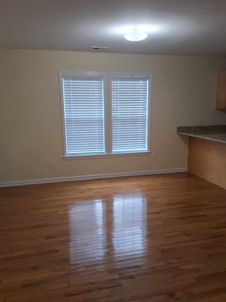 612 Cedar St - Photo 7 of 10