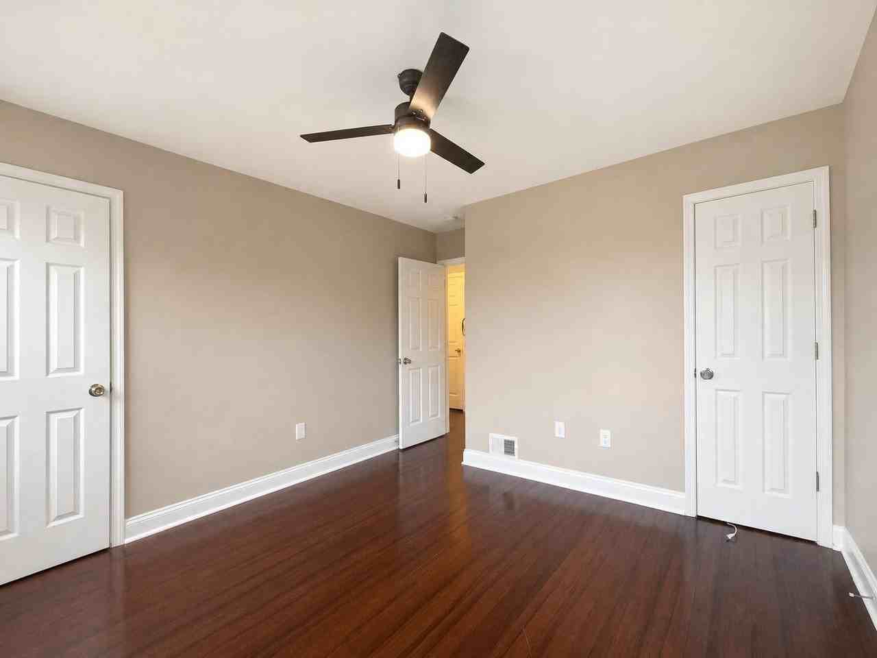 4360 Dubois Pl Se - Photo 6 of 29