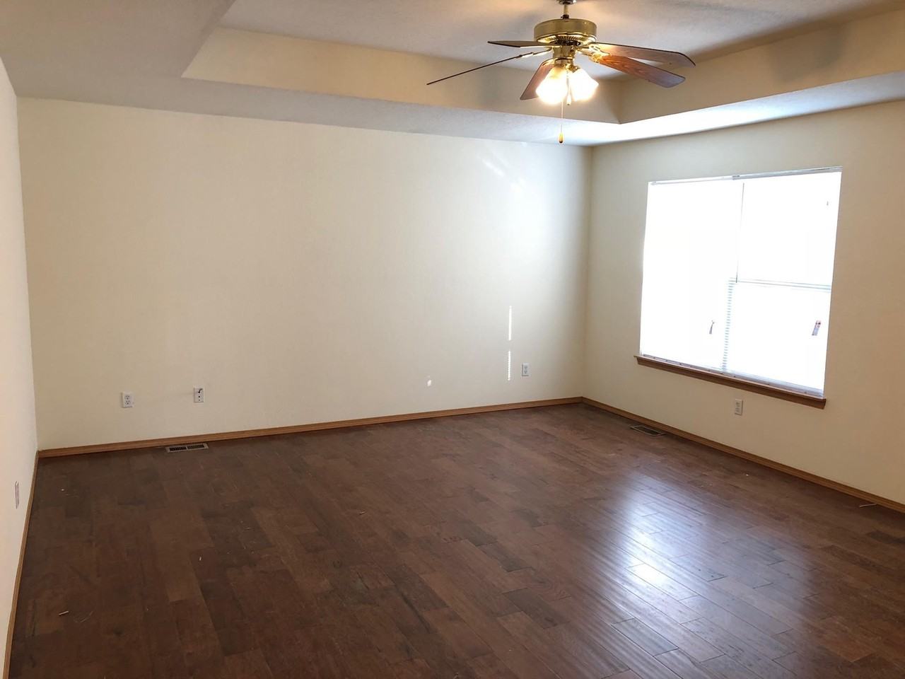 3449 S Glen View Ave - Photo 3 of 4