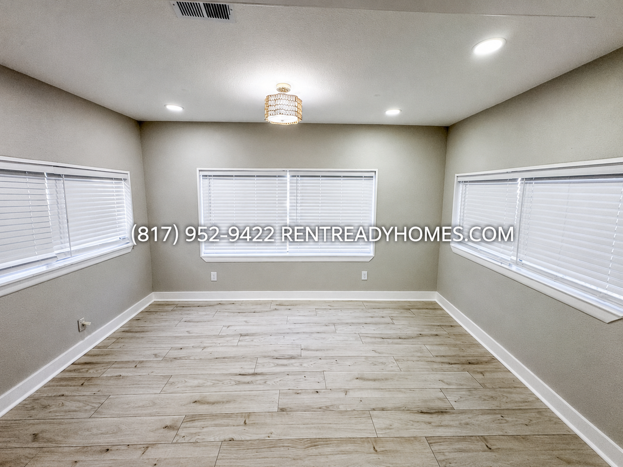6426 Myrtle St - Photo 3 of 8