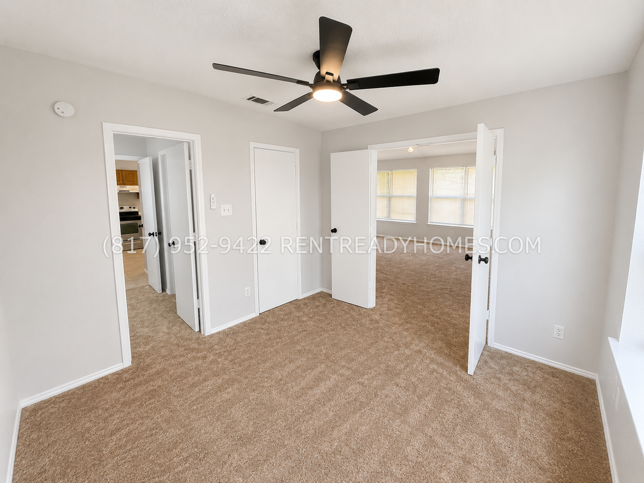 9902 Plainfield Dr - Photo 4 of 11