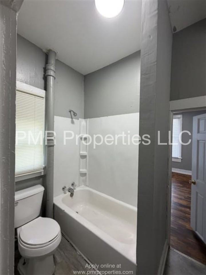 2611 Mary St - Photo 7 of 11