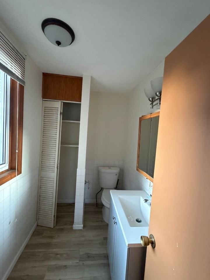 869 Beech St - Photo 5 of 12