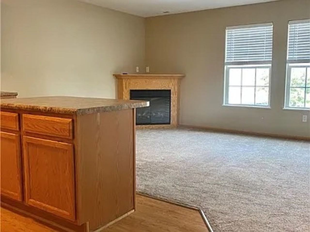 3005 Sw Sharmin Ln - Photo 3 of 14